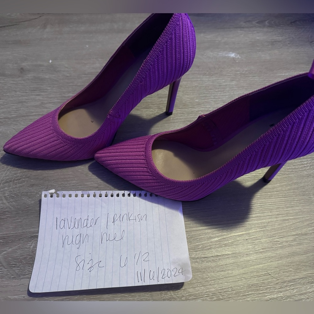 Lavender/pinkish High Heel - Picture 6 of 7